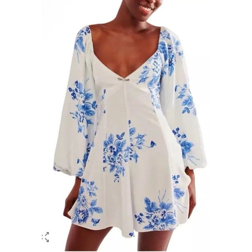 NEW Free People Francesca Mini Dress SM Blue white floral sweetheart balloon slv
